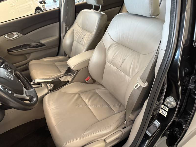 HONDA - CIVIC - 2013/2014 - Preta - R$ 75.900,00