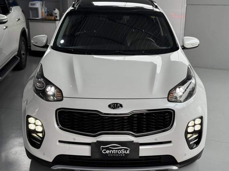 KIA MOTORS - SPORTAGE - 2017/2018 - Branca - R$ 114.900,00