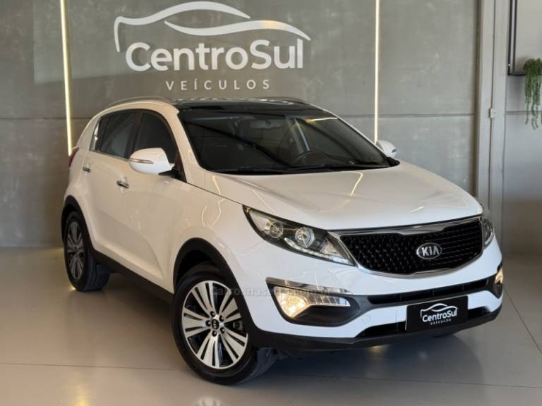 KIA MOTORS - SPORTAGE - 2014/2015 - Branca - R$ 89.900,00
