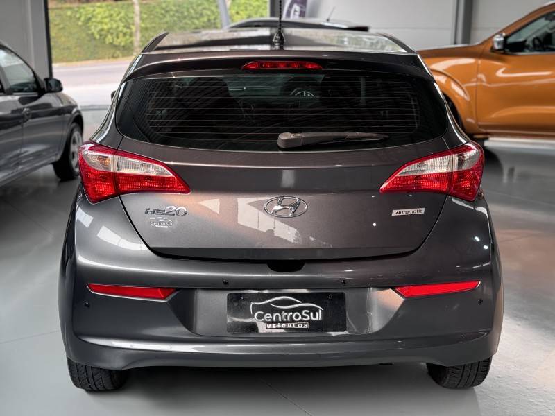 HYUNDAI - HB20 - 2015/2016 - Cinza - R$ 60.900,00