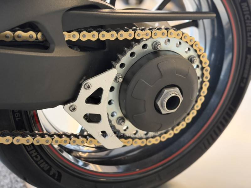 TRIUMPH - SPEED TRIPLE - 2015/2015 - Vermelha - R$ 42.900,00