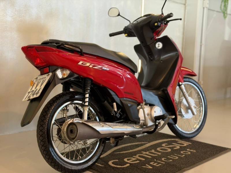 HONDA - BIZ 125 - 2014/2014 - Vermelha - R$ 12.900,00