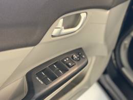 HONDA - CIVIC - 2013/2014 - Preta - R$ 75.900,00
