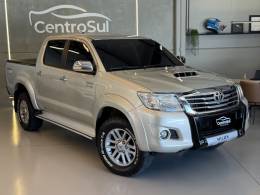 TOYOTA - HILUX - 2014/2014 - Bege - R$ 157.900,00