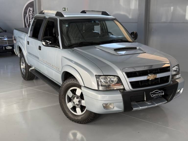 CHEVROLET - S10 - 2010/2010 - Prata - R$ 83.900,00