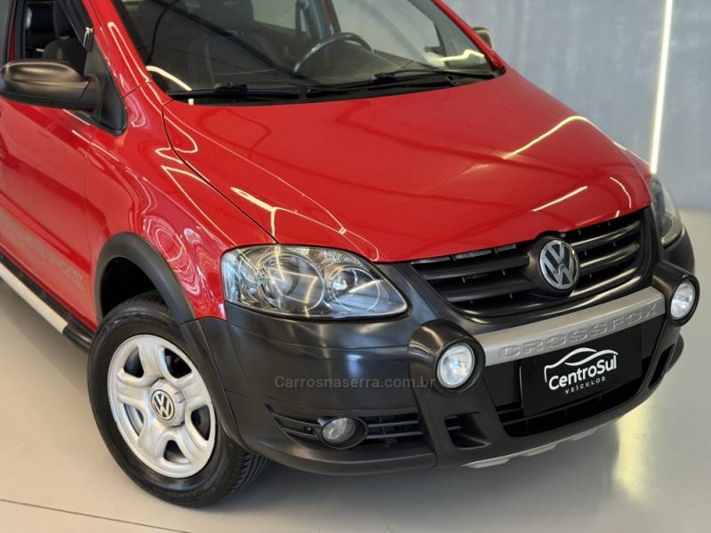 VOLKSWAGEN - CROSSFOX - 2009/2009 - Vermelha - R$ 36.900,00
