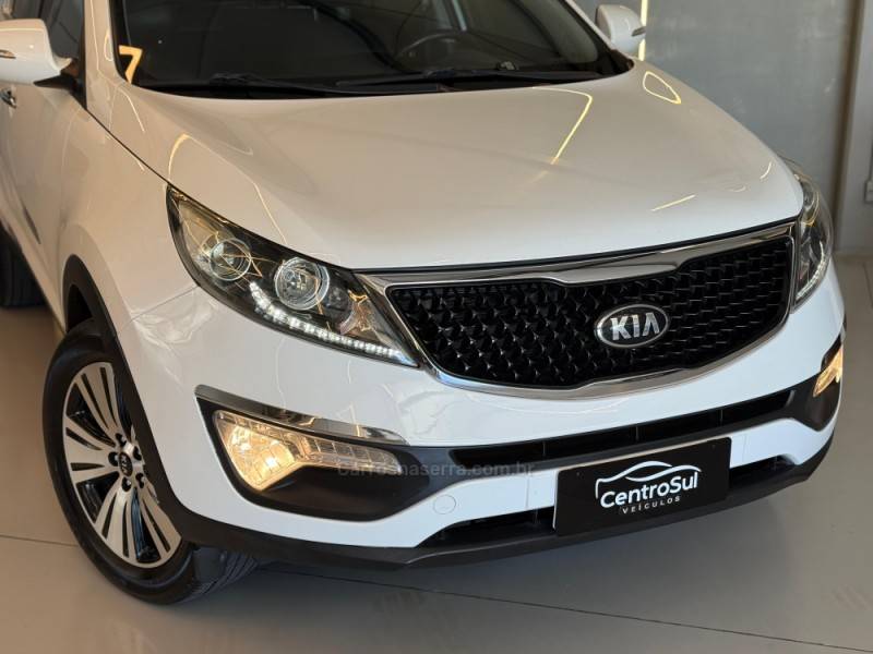 KIA MOTORS - SPORTAGE - 2014/2015 - Branca - R$ 89.900,00