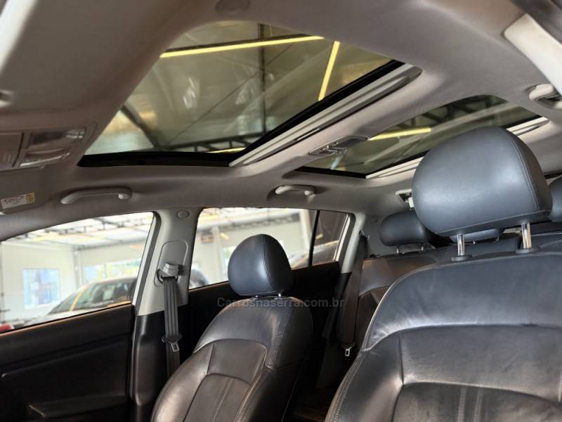 KIA MOTORS - SPORTAGE - 2014/2015 - Branca - R$ 89.900,00