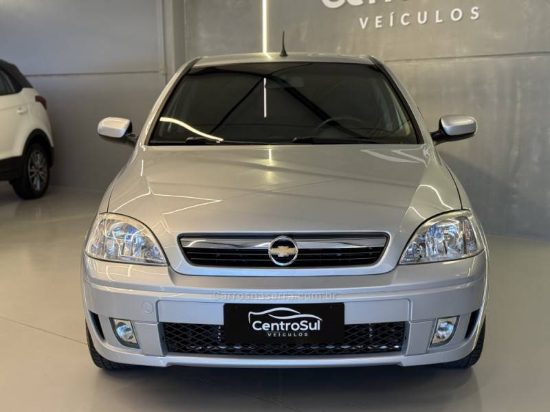 CHEVROLET - CORSA - 2008/2009 - Prata - R$ 32.900,00