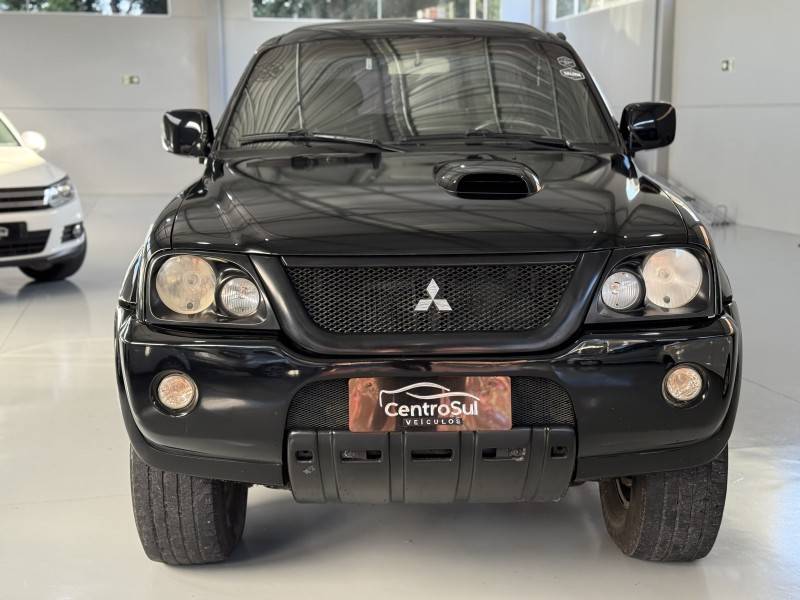 MITSUBISHI - L200 - 2006/2006 - Preta - R$ 59.900,00