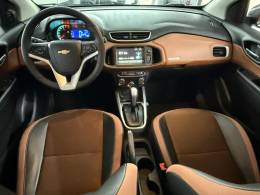 CHEVROLET - ONIX - 2018/2018 - Prata - R$ 69.900,00