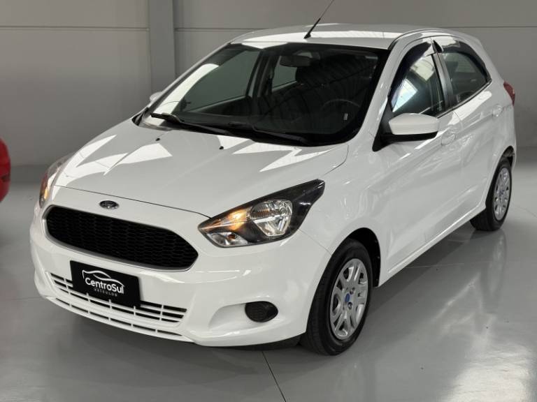 FORD - KA - 2015/2015 - Branca - R$ 41.900,00