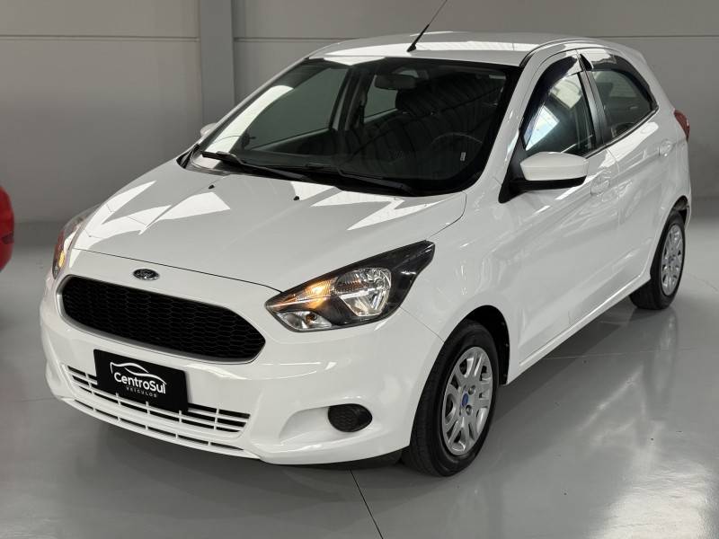 FORD - KA - 2015/2015 - Branca - R$ 41.900,00