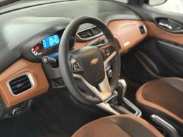 CHEVROLET - ONIX - 2018/2018 - Prata - R$ 69.900,00