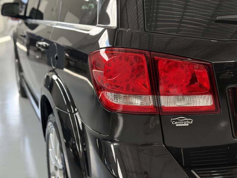 FIAT - FREEMONT - 2014/2014 - Preta - R$ 59.900,00