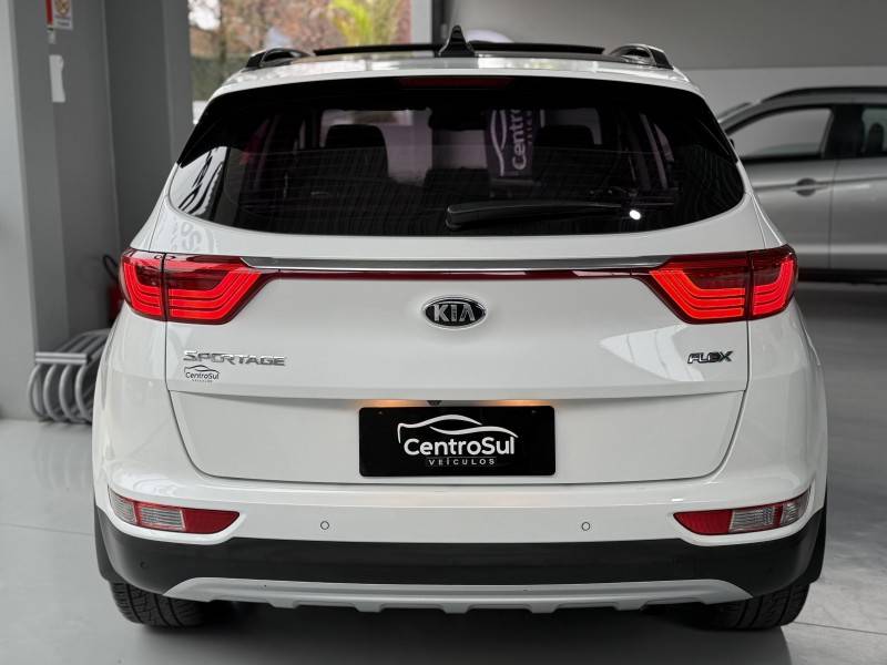 KIA MOTORS - SPORTAGE - 2017/2018 - Branca - R$ 114.900,00