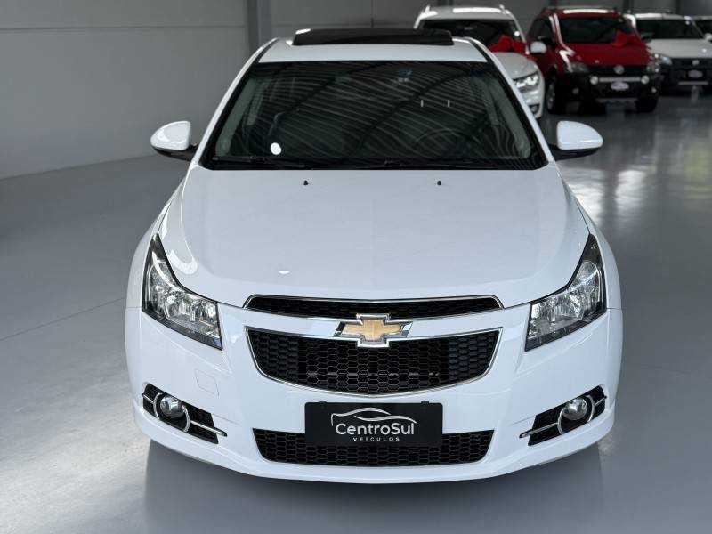 CHEVROLET - CRUZE - 2014/2014 - Branca - R$ 70.900,00
