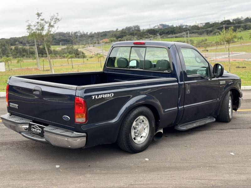 FORD - F-250 - 2004/2005 - Azul - R$ 210.000,00