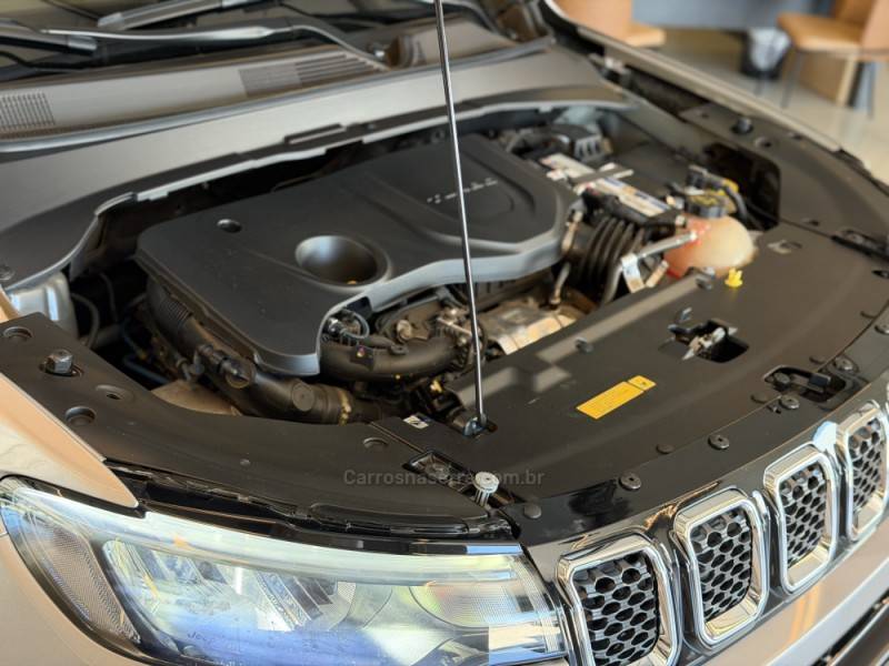 JEEP - COMPASS - 2021/2022 - Prata - R$ 137.900,00