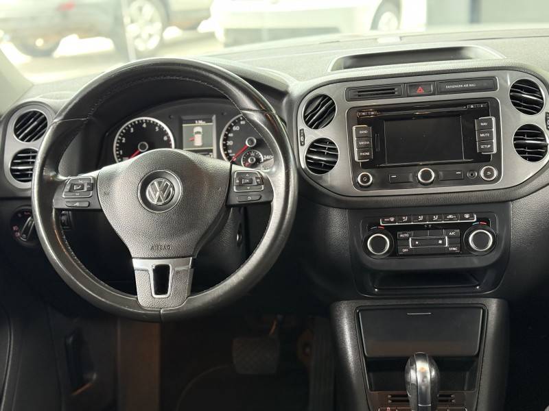 VOLKSWAGEN - TIGUAN - 2013/2013 - Branca - R$ 68.900,00