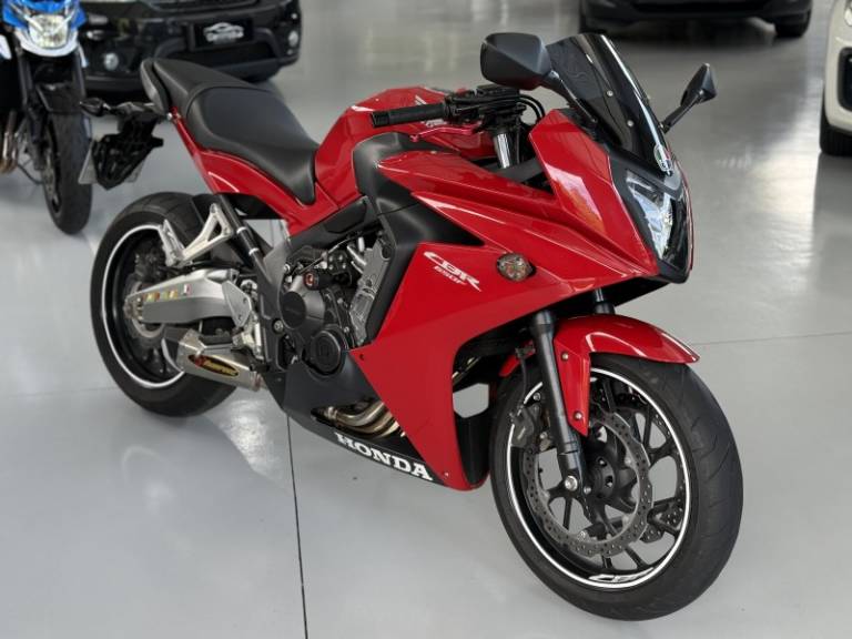 HONDA - CBR 650F - 2015/2015 - Vermelha - R$ 42.900,00