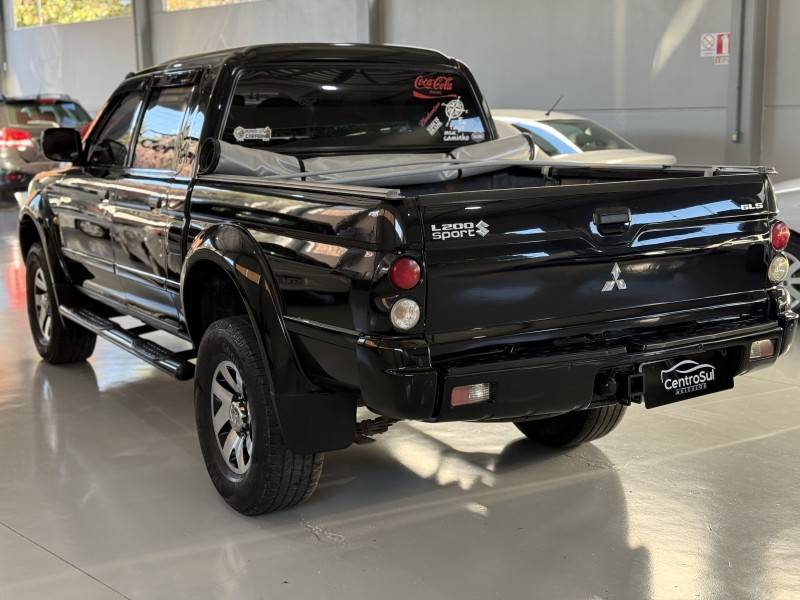 MITSUBISHI - L200 - 2006/2006 - Preta - R$ 59.900,00