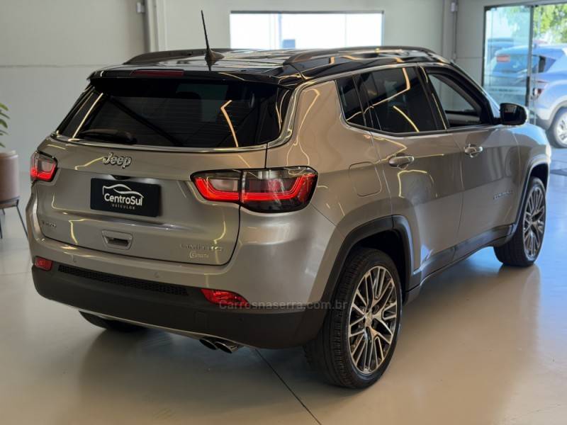 JEEP - COMPASS - 2021/2022 - Prata - R$ 137.900,00