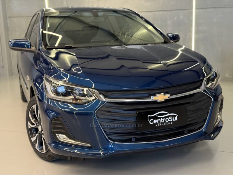CHEVROLET - ONIX - 2023/2024 - Azul - R$ 105.900,00