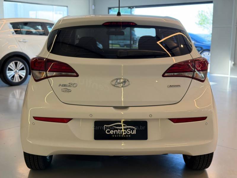 HYUNDAI - HB20 - 2016/2016 - Branca - R$ 65.900,00